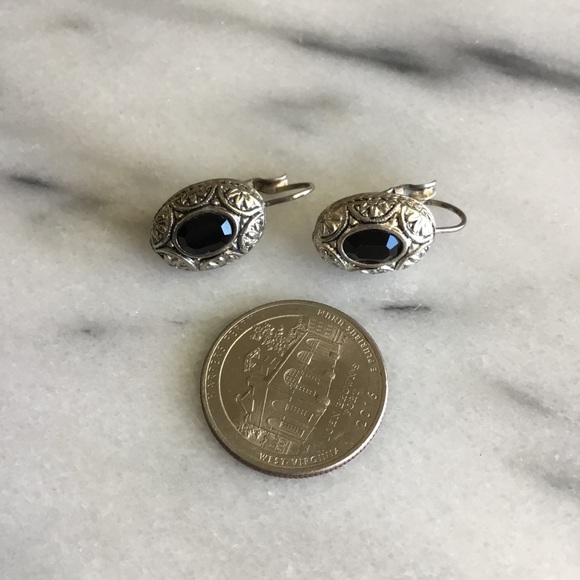 Vintage Earrings - Picture 2 of 4